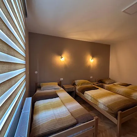 Pogled アパート Arilje